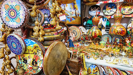 越南剪紙鏤雕手工藝品 傳統(tǒng)與現(xiàn)代的完美融合