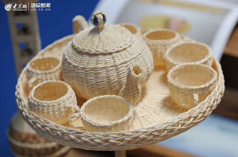 多圖！大眾網(wǎng)海報(bào)新聞記者帶你搶鮮體驗(yàn)青島國際IP授權(quán)展工藝品